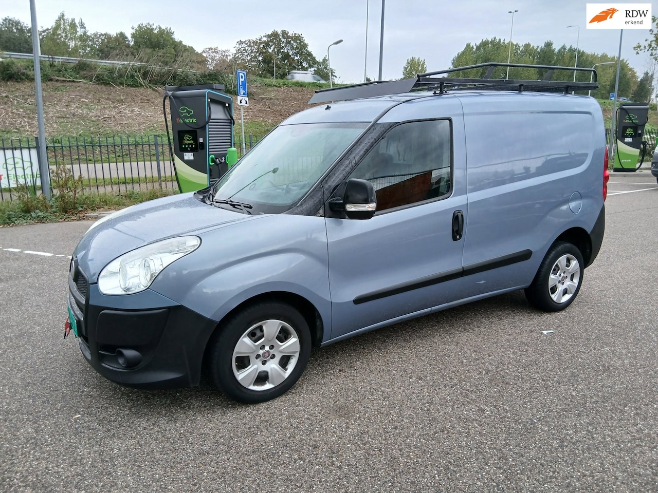 Fiat Doblò Cargo - 1.3 MultiJet Actual!EURO 5!ELECKTRISH RAAM!RIJDT GOED!SCHAKELT!APK:26-03-2027!IMPERIAL!KM: - AutoWereld.nl