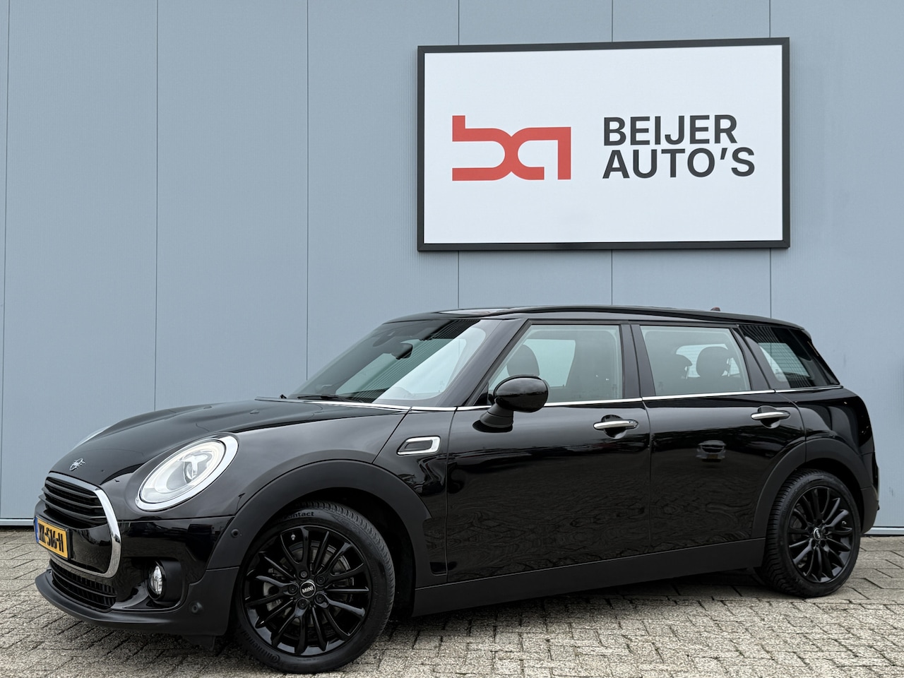 MINI Clubman - 1.5 Cooper Business Edition Automaat/Apple Carplay. - AutoWereld.nl