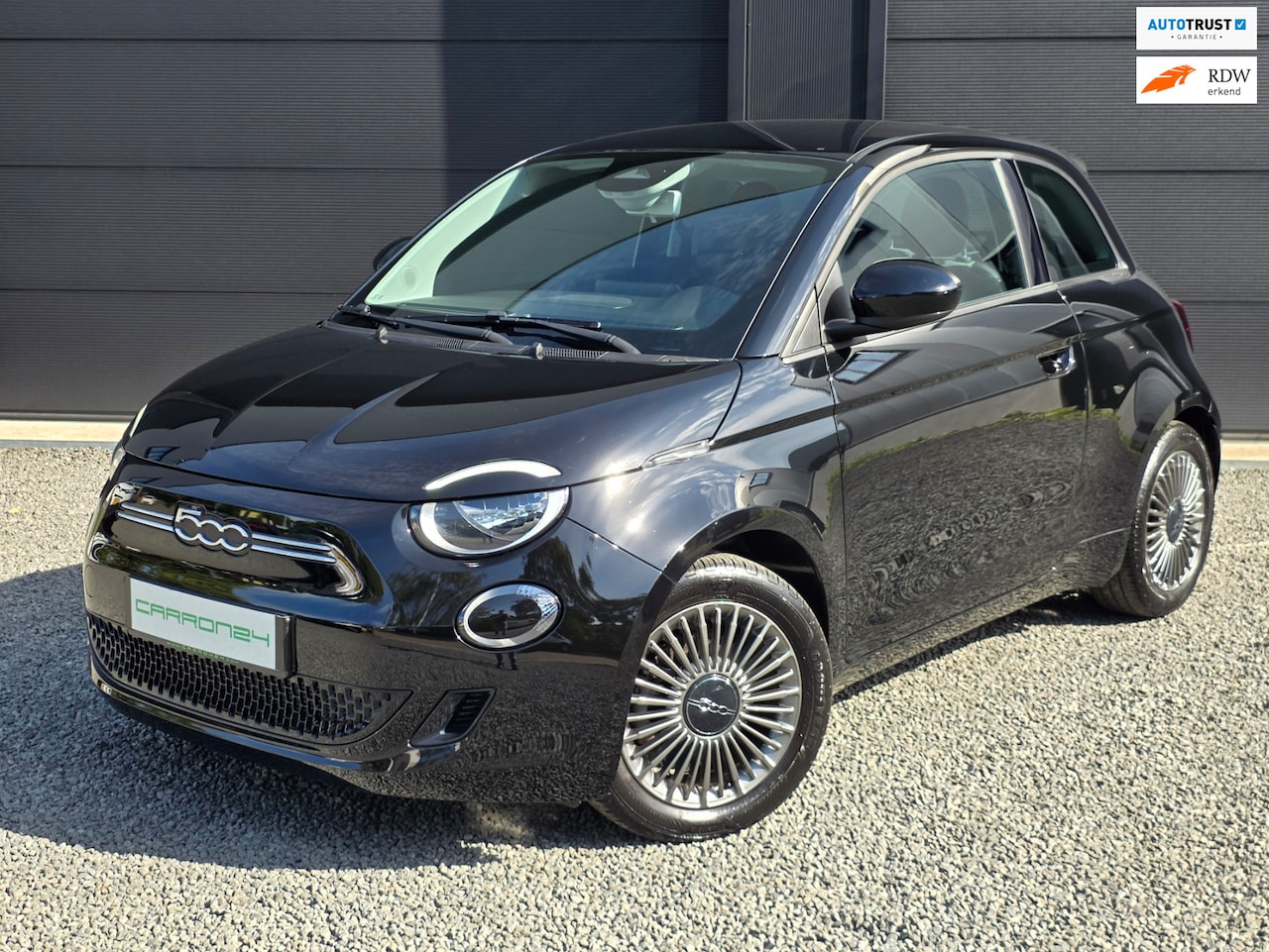 Fiat 500 - RED 42 kWh | 7.600km! | Dealer Ond. | - AutoWereld.nl