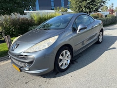 Peugeot 207 CC - 1.6 VTi cabrio uitvoering incl gloednieuwe apk