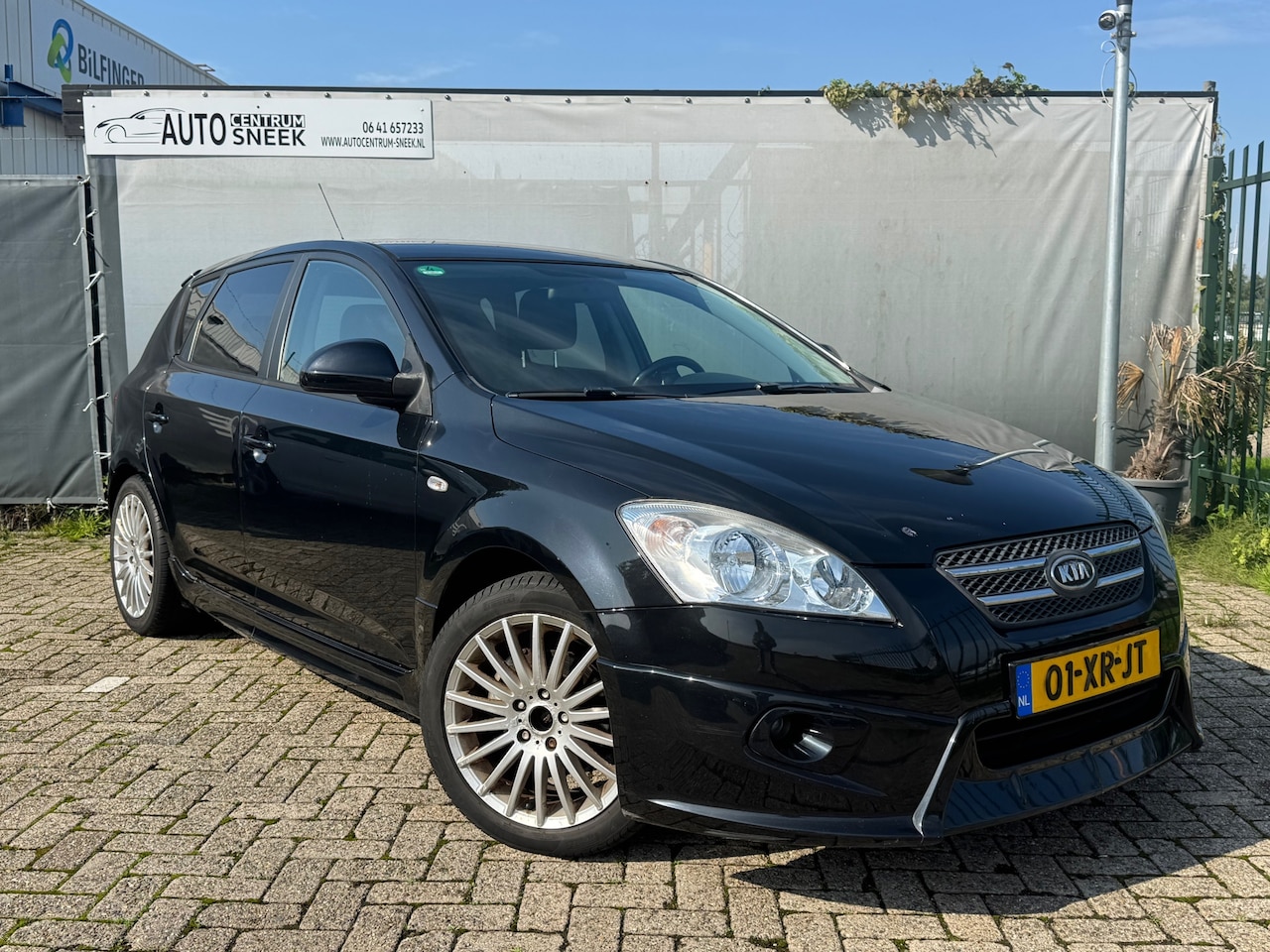 Kia Cee'd - 1.6 X-ecutive - Clima - 1/2 Leder - APK 07-27 - AutoWereld.nl