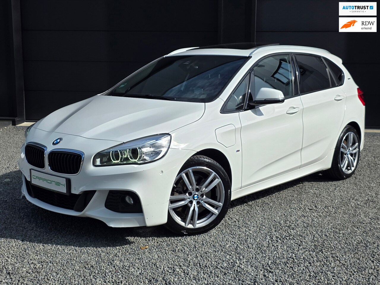 BMW 2-serie Active Tourer - 225xe M-Sport - Centennial High Executive - AutoWereld.nl
