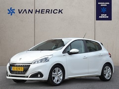 Peugeot 208 - 1.2 PureTech Signature | Navigatie | Parkeersensoren | Cruise Control