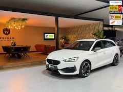 CUPRA Leon Sportstourer - 1.4 e-Hybrid VZ Copper 94%SOH 245PK Garantie|BTW|ACC|Elect Trekhaak|Sfeerverl|Virtual Cock