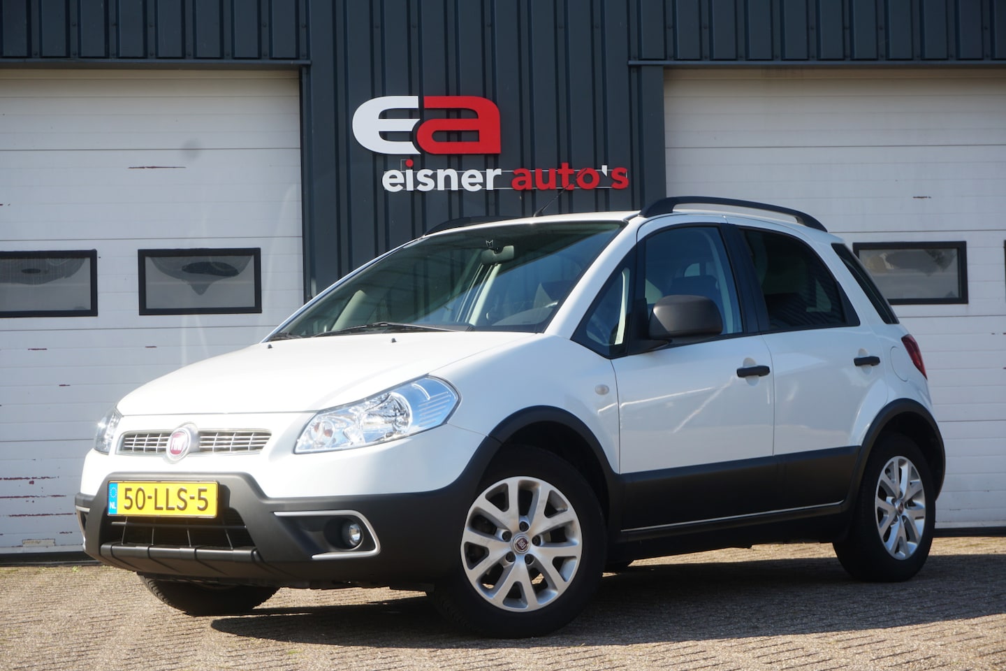 Fiat Sedici - 1.6-16V Young Automaat | 70.000 K.M. NAP | TREKHAAK | METALLIC WIT | - AutoWereld.nl