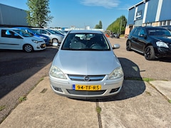 Opel Corsa - 1.2-16V Silverline/ nieuwstaat/ apk 29-09-2027