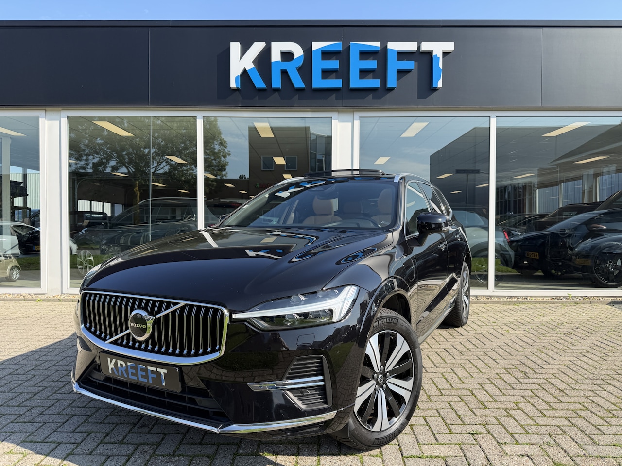 Volvo XC60 - 2.0 T6 Plug-in hybrid AWD Plus Bright Stoelventilatie | Trekhaak | - AutoWereld.nl