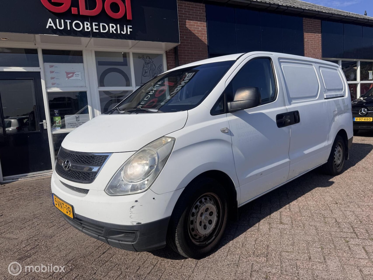 Hyundai H 300 - bestel 2.5 CRDi - AutoWereld.nl