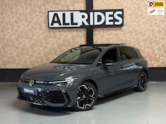 Volkswagen Golf - 1.5 eTSI R-Line Edition | Pano | Trekhaak | H&K | Stuur/Stoelverwarming | HUD | Camera | S