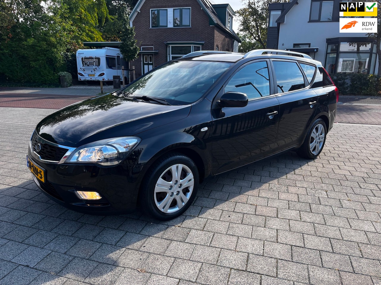 Kia Cee'd - 1.4 CVVT Xecutive Isofix NW APK Ecc Navi Cruise NAP - AutoWereld.nl
