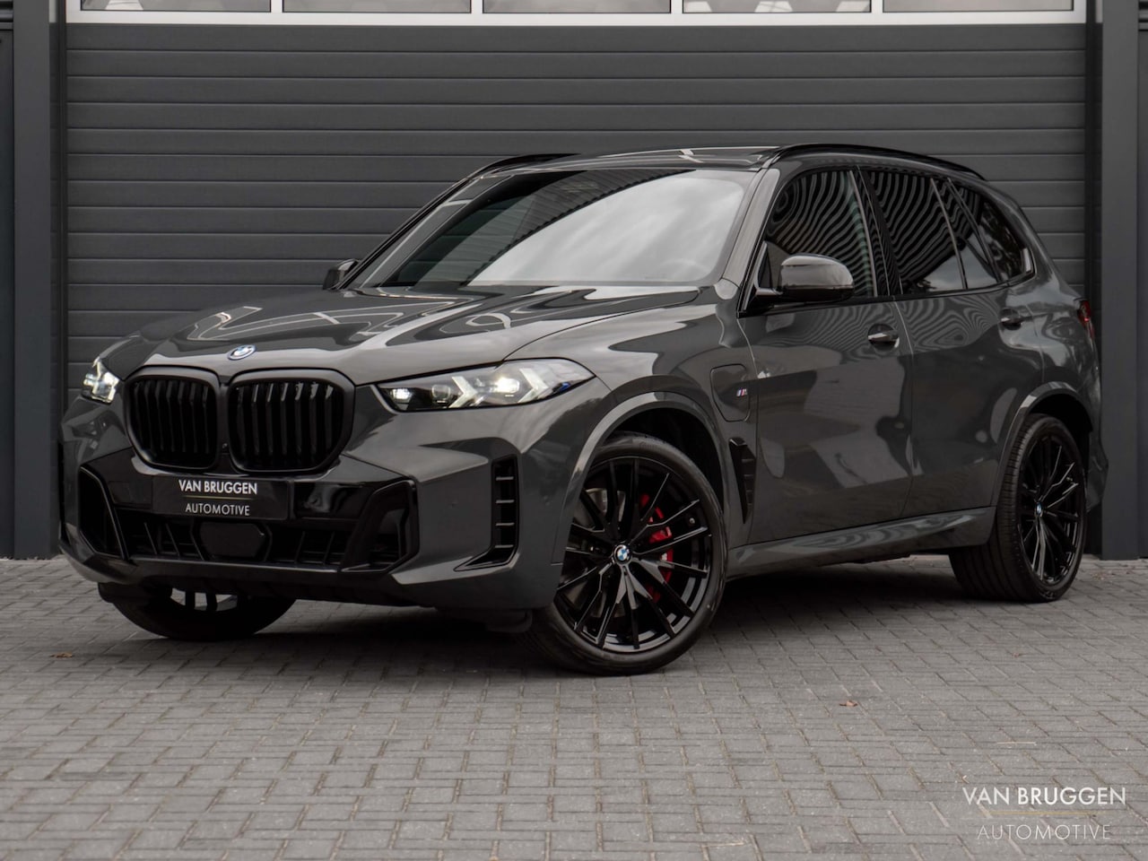 BMW X5 - xDrive50e Pano Dravit M-Stoelen 4WS Alcantara HUD 22" - AutoWereld.nl