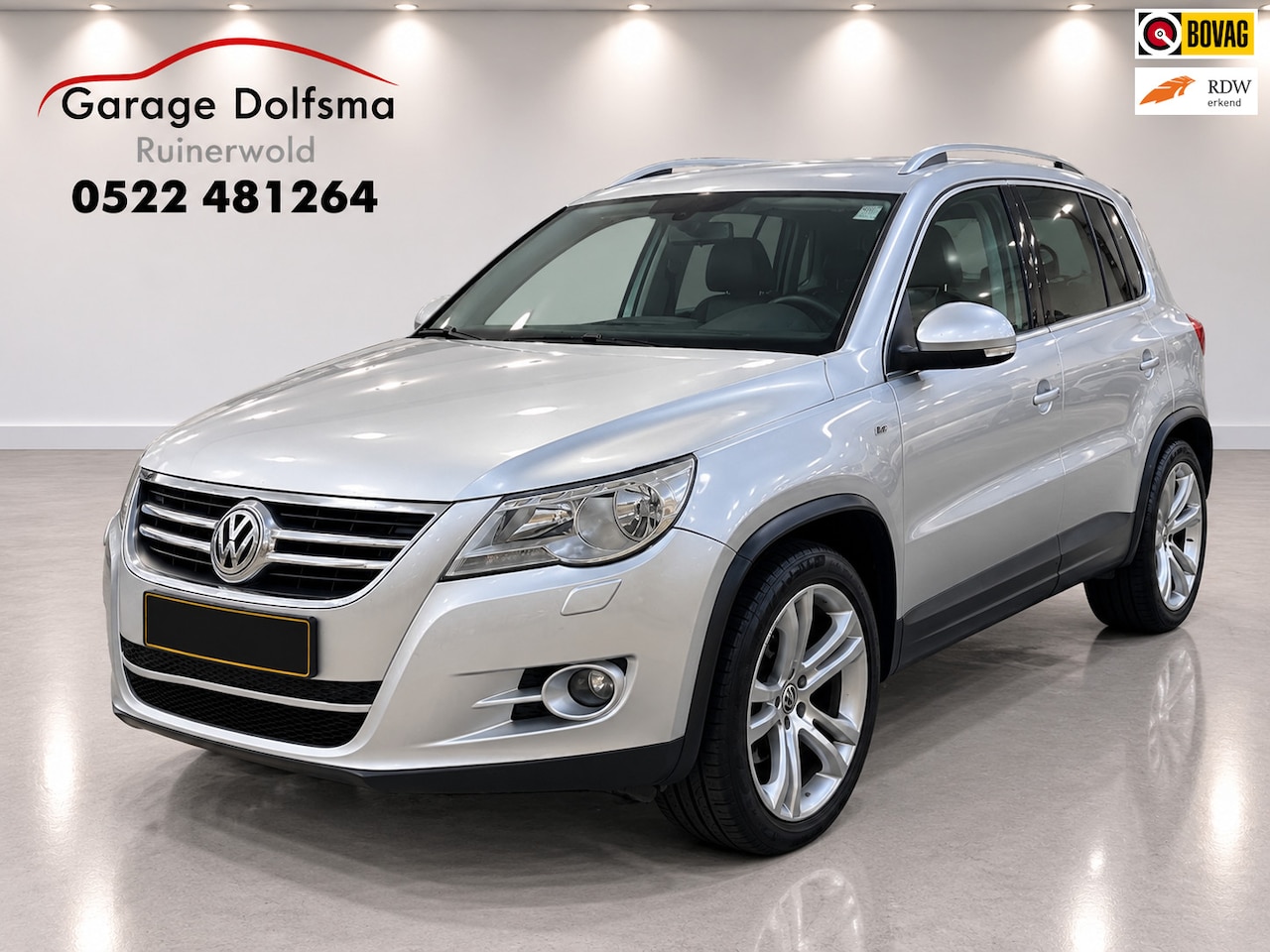 Volkswagen Tiguan - 2.0 TSI 4Motion-R LINE-Pano-Leer-Trekhaak- - AutoWereld.nl