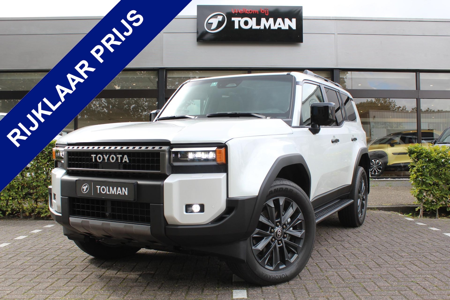 Toyota Land Cruiser - 2.8 D-4D Professional 5p. | Rijklaar | Panodak | Parelmoer | Leder | Memory | Camera's | J - AutoWereld.nl