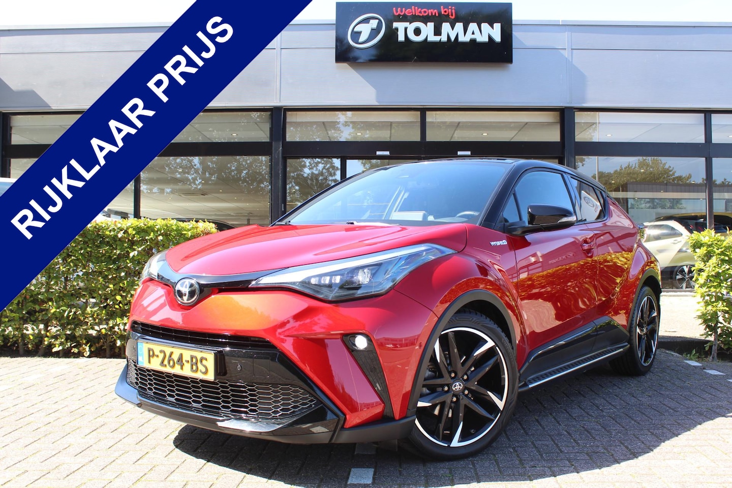 Toyota C-HR - 2.0 Hybrid GR-Sport Bi-Tone | Rijklaar | Afn. trekhaak | Allseason | Apple/Android | Navi - AutoWereld.nl