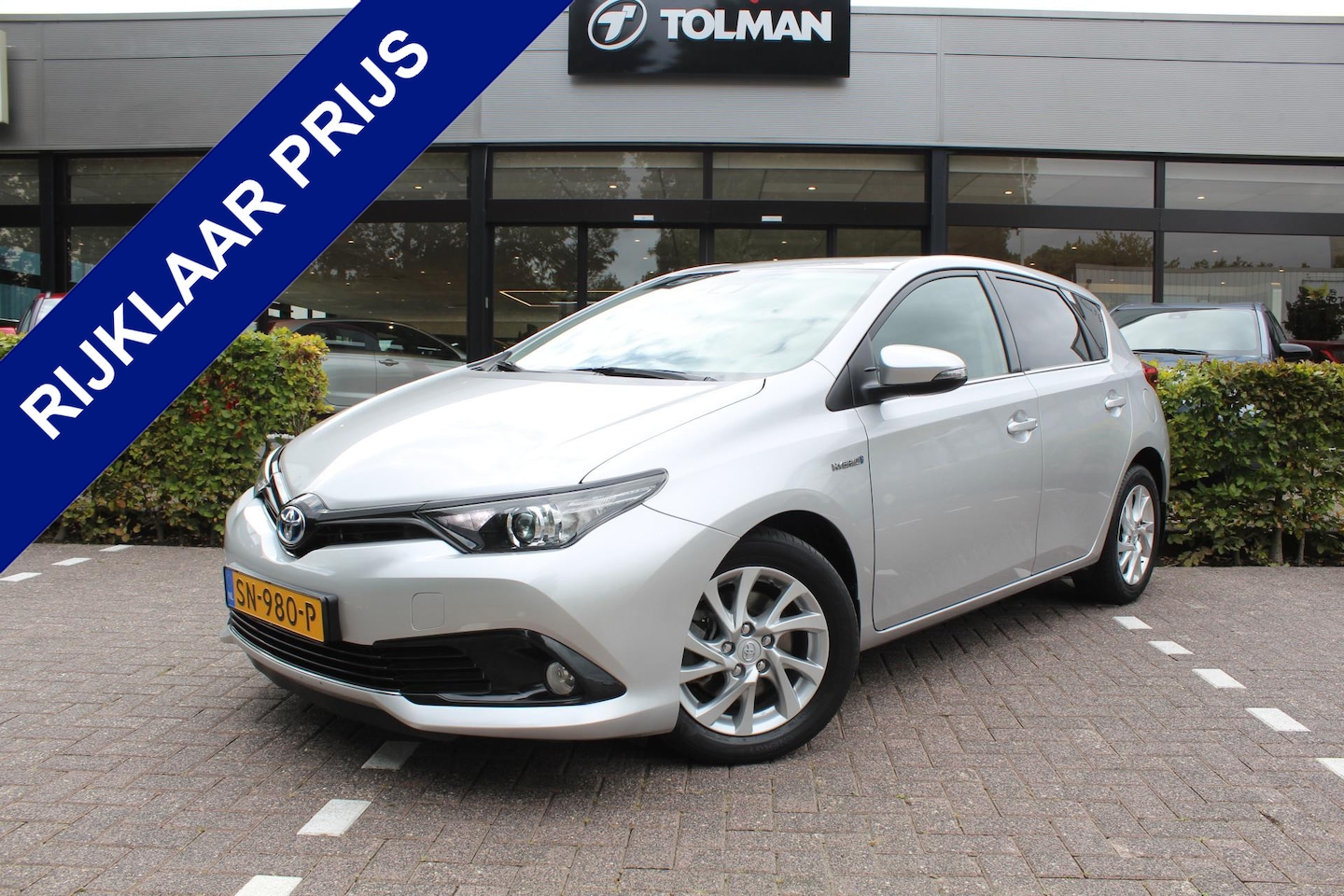 Toyota Auris - 1.8 Hybrid Energy Plus Rijklaar | Keyless | Sensoren | Camera | Cruise | Clima | Dealer on - AutoWereld.nl