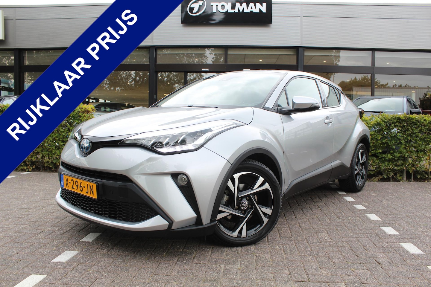 Toyota C-HR - 2.0 Hybrid 184pk Dynamic | Rijklaar | Trekhaak | Blind Spot | Sensoren v+a | Apple/Android - AutoWereld.nl