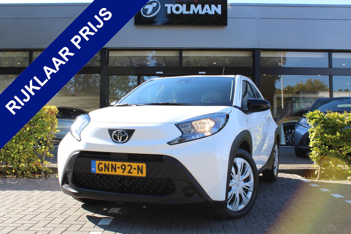 Toyota Aygo X - 1.0 VVT-i MT Play | Rijklaar | Airco | Camera | Adap.Cruise | Apple/Android | DAB+ - AutoWereld.nl