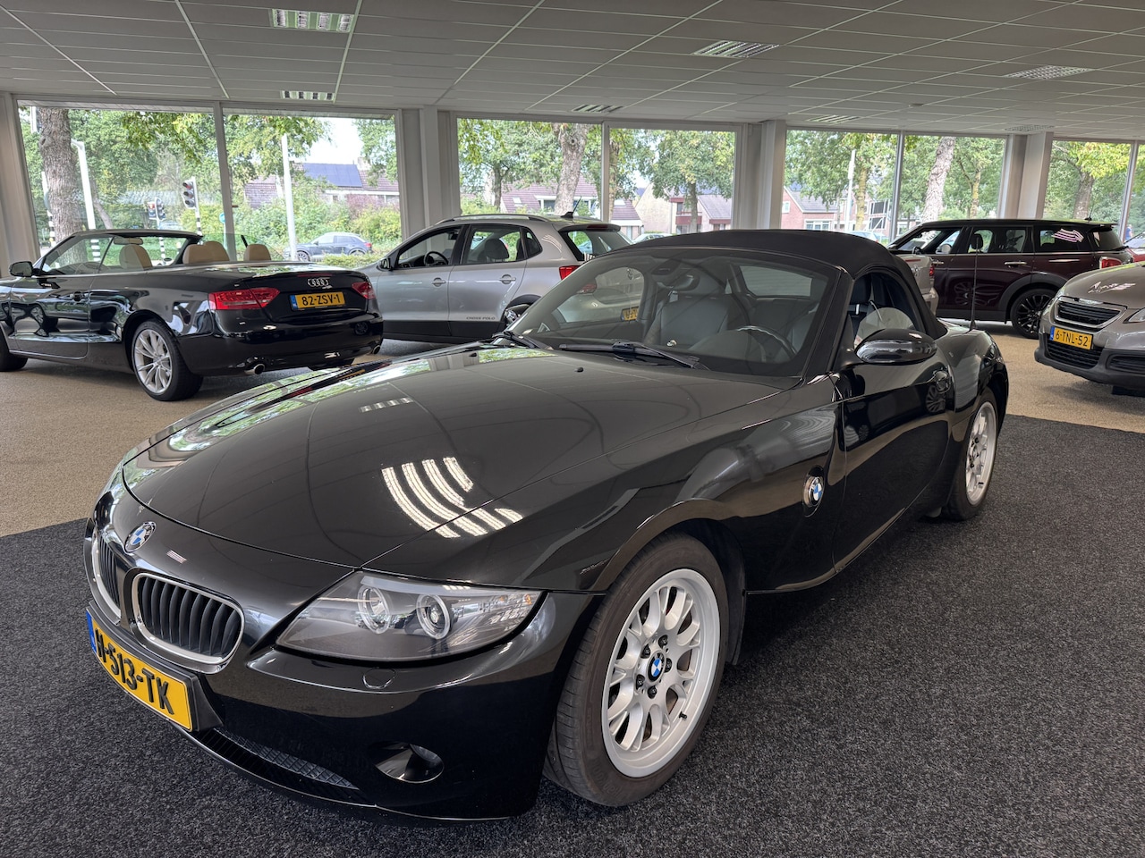 BMW Z4 Roadster - 2.2i heerlijke zes cilinder voor nog jaren rijplezier - AutoWereld.nl