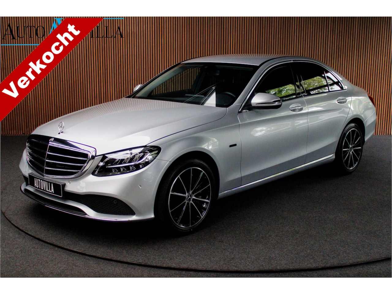 Mercedes-Benz C-klasse - 300 e Leer Navi Burmester Camera Dab Sportstoelen PTS Climate Cruise LM velgen - AutoWereld.nl