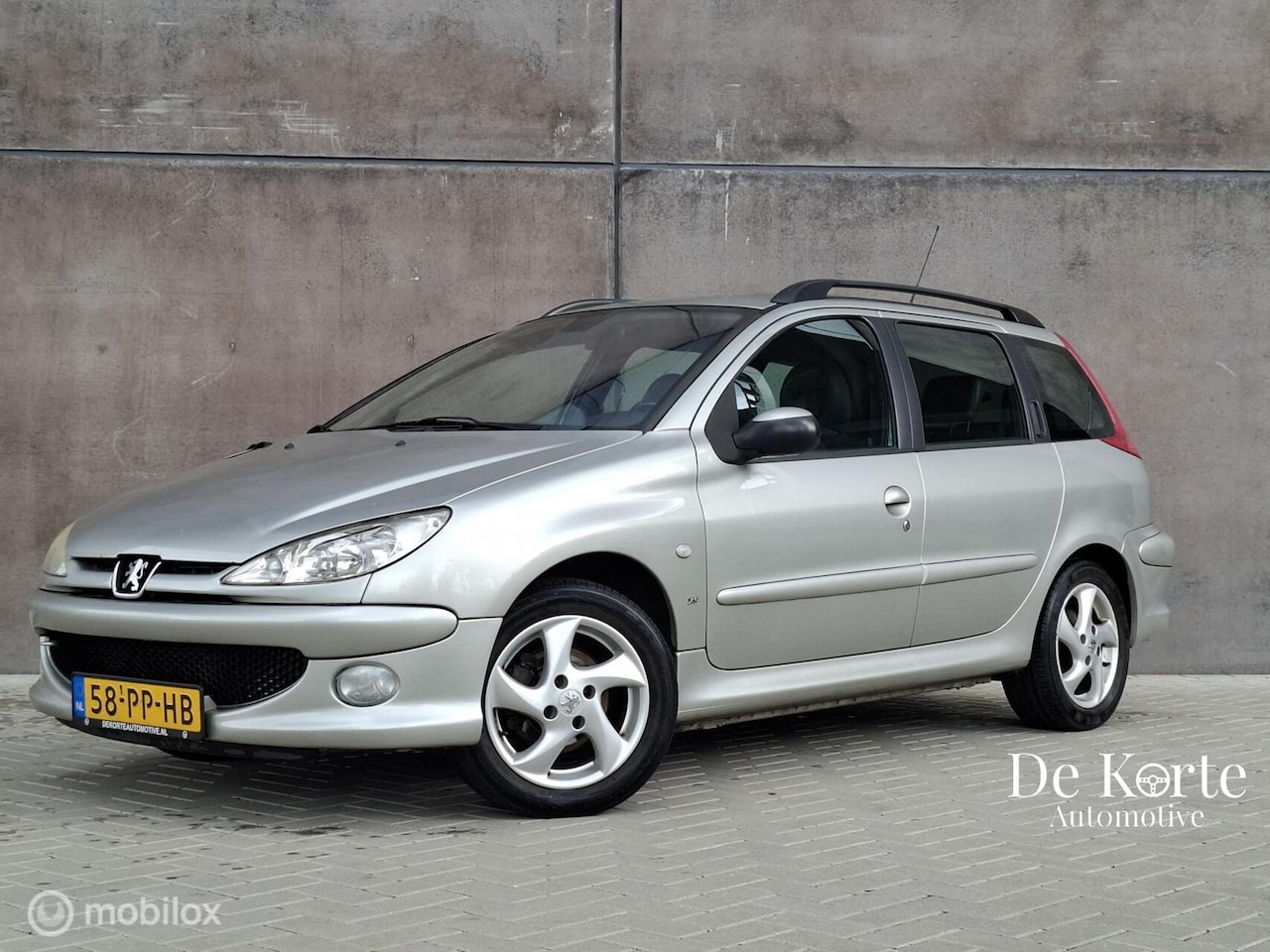 Peugeot 206 SW - 1.4-16V XS Pack 1.4-16V XS Pack - AutoWereld.nl
