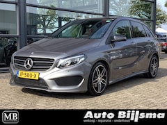 Mercedes-Benz B-klasse - 180 AMG Night Edition AMG pakket, Panorama dak, camera, eerste eigenaar