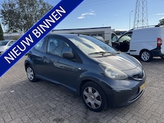 Toyota Aygo - 1.0-12V