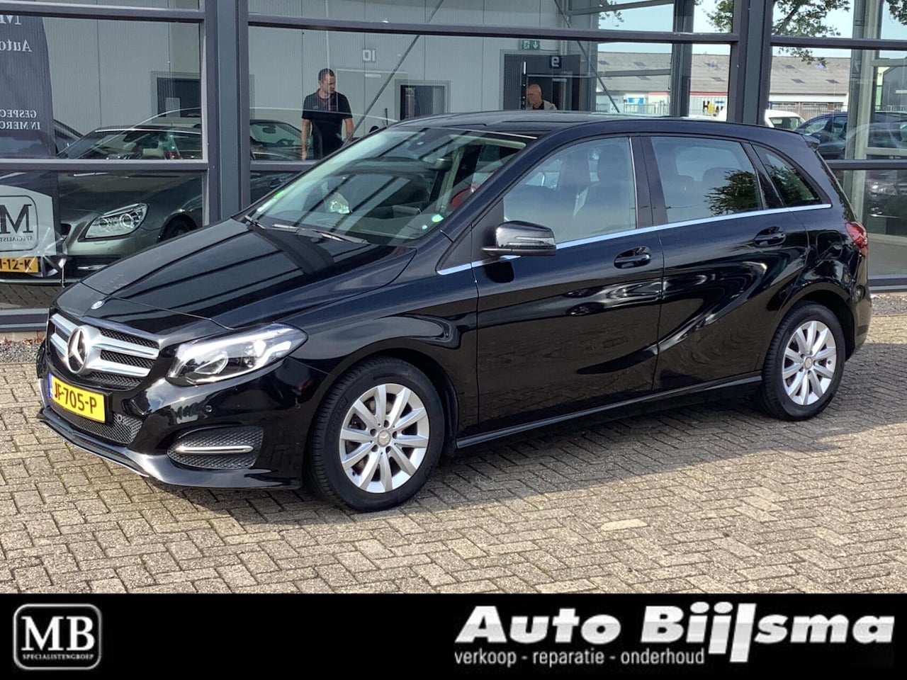 Mercedes-Benz B-klasse - 180 Edition Ambition, navi, cruise, led verlichting - AutoWereld.nl