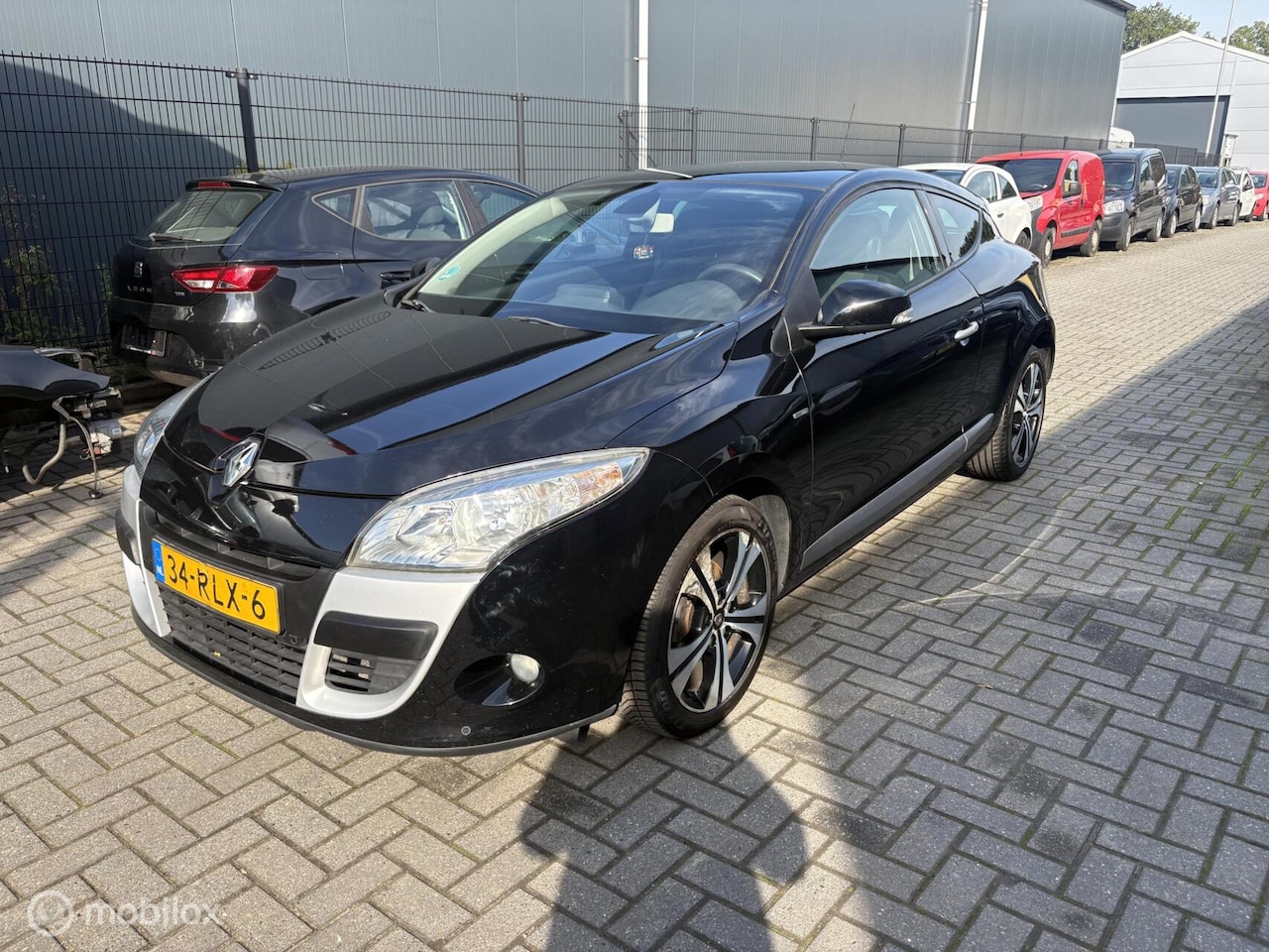 Renault Mégane Coupé - 1.5 dCi Bose Let op Motor stuk!! - AutoWereld.nl