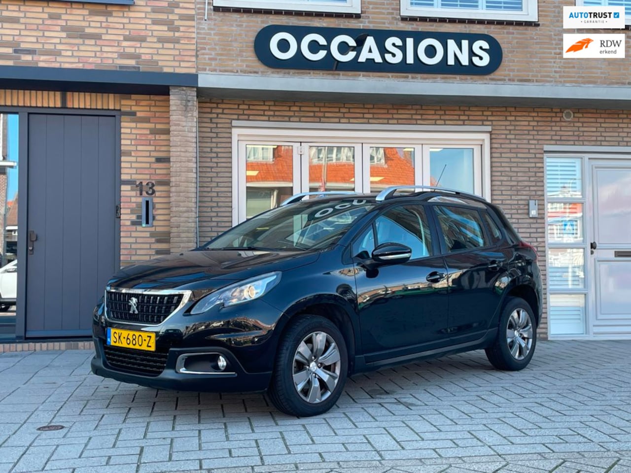 Peugeot 2008 - 1.2 PureTech Blue Lion | 'Hoge instap' | 1e Eig | NL Auto - AutoWereld.nl