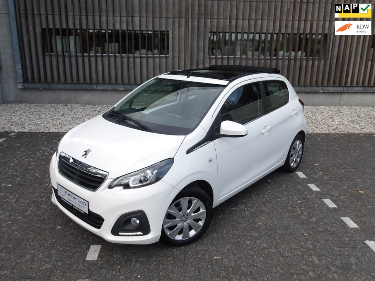 Peugeot 108 - 1.0 VTi CABRIO Top/5drs/AIRCO/oh beurt/nwe APK/BLUETOOTH USB AUX/dealer onderh/elektrisch - AutoWereld.nl