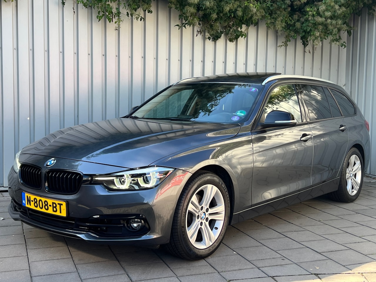 BMW 3-serie Touring - 320i Edition Luxury Line Purity High Executive|125000KM|Opendak| - AutoWereld.nl