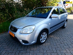 Kia Rio - 1.4i 97pk 5-deurs Airco EXPORT INRUILKOOPJE ZO MEENEMEN