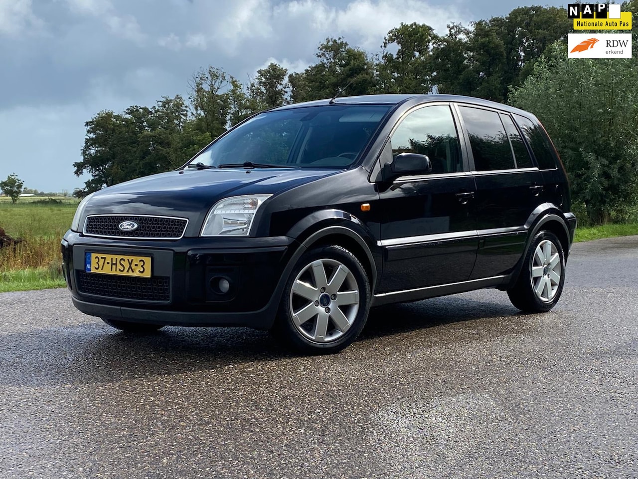 Ford Fusion - 1.6-16V Futura Automaat 5DRS NAP 101PK Goed Onderhouden - AutoWereld.nl