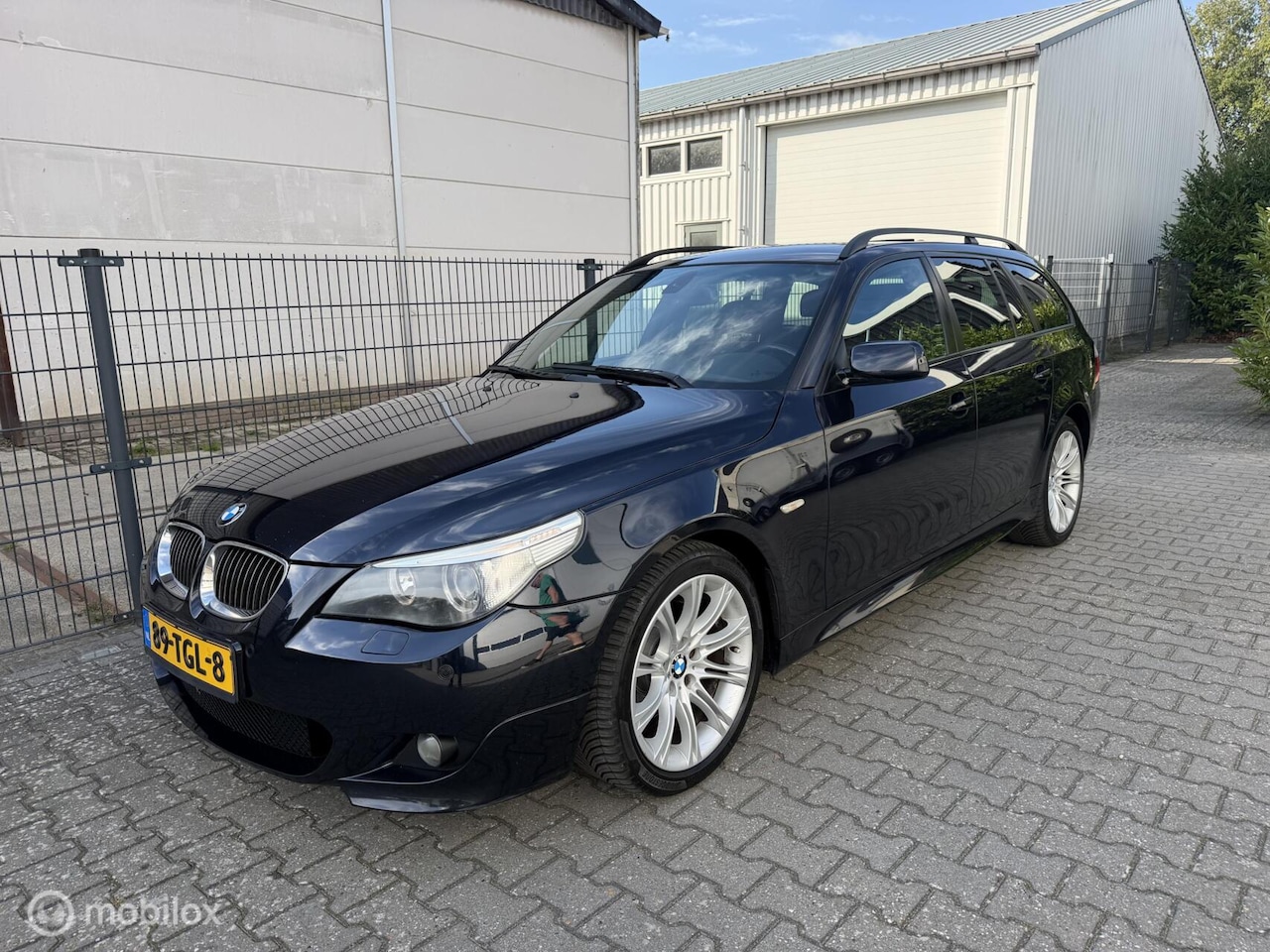 BMW 5-serie Touring - 530d High Executive M-Pakket Pano Xenon - AutoWereld.nl
