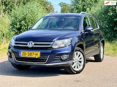 Volkswagen Tiguan - 1.4 TSI Sport&Style 4motion Clima PDC Trekhaak 17'' Perfect Onderhouden