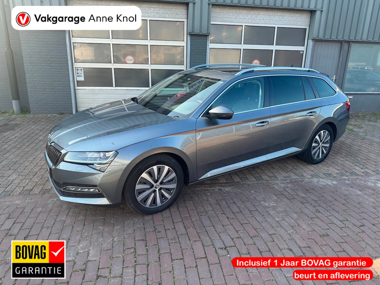 Skoda Superb Combi - 1.4 TSI iV Business Edition Plus PHEV 235 PK Panodak | Leer | Trekhaak - AutoWereld.nl
