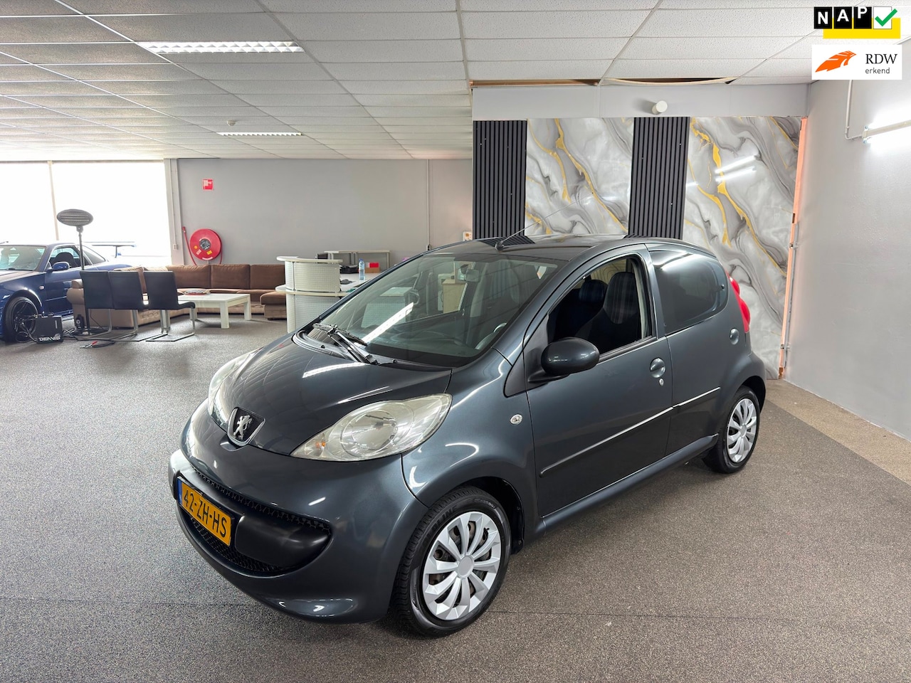 Peugeot 107 - 1.0-12V XS Urban Automaat,Apk Nieuw,Airco,E-Radio,Bluetooth,N.A.P,5Deurs,Topstaat!! - AutoWereld.nl