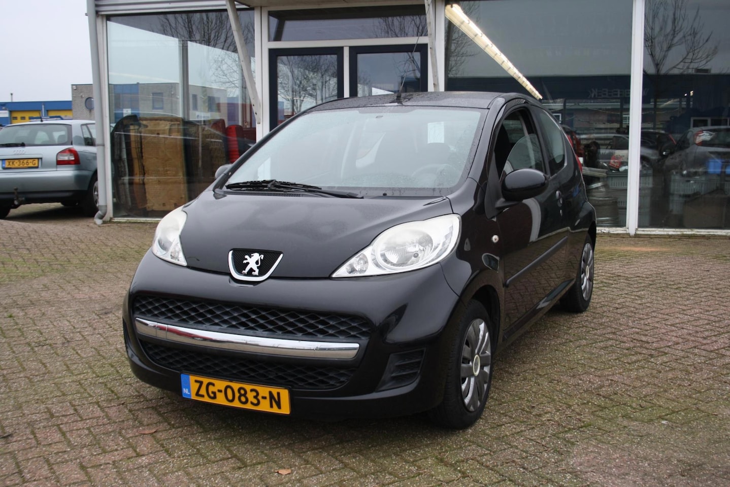 Peugeot 107 - 1.0-12V XR 1.0-12V XR - AutoWereld.nl