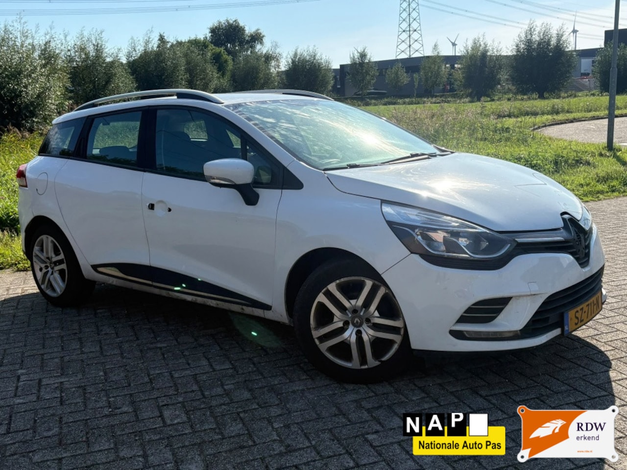 Renault Clio Estate - 1.5 dCi Ecol. Zen - AutoWereld.nl