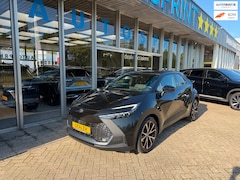 Toyota C-HR - 1.8 Hybrid 140 Dynamic CAMERA , CARPLAY