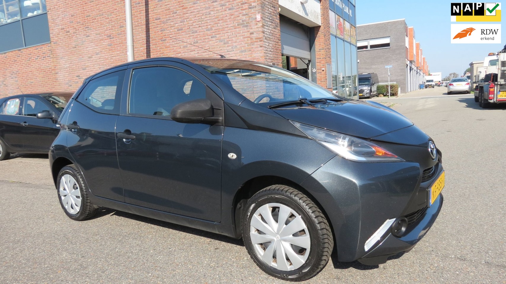 Toyota Aygo - 1.0 VVT-i x-now 1.0 VVT-i x-now - AutoWereld.nl