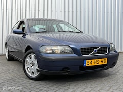 Volvo S60 - 2.4 | Aut | 140pk | Trekhaak | NAP | Youngtimer | Volledige historie |