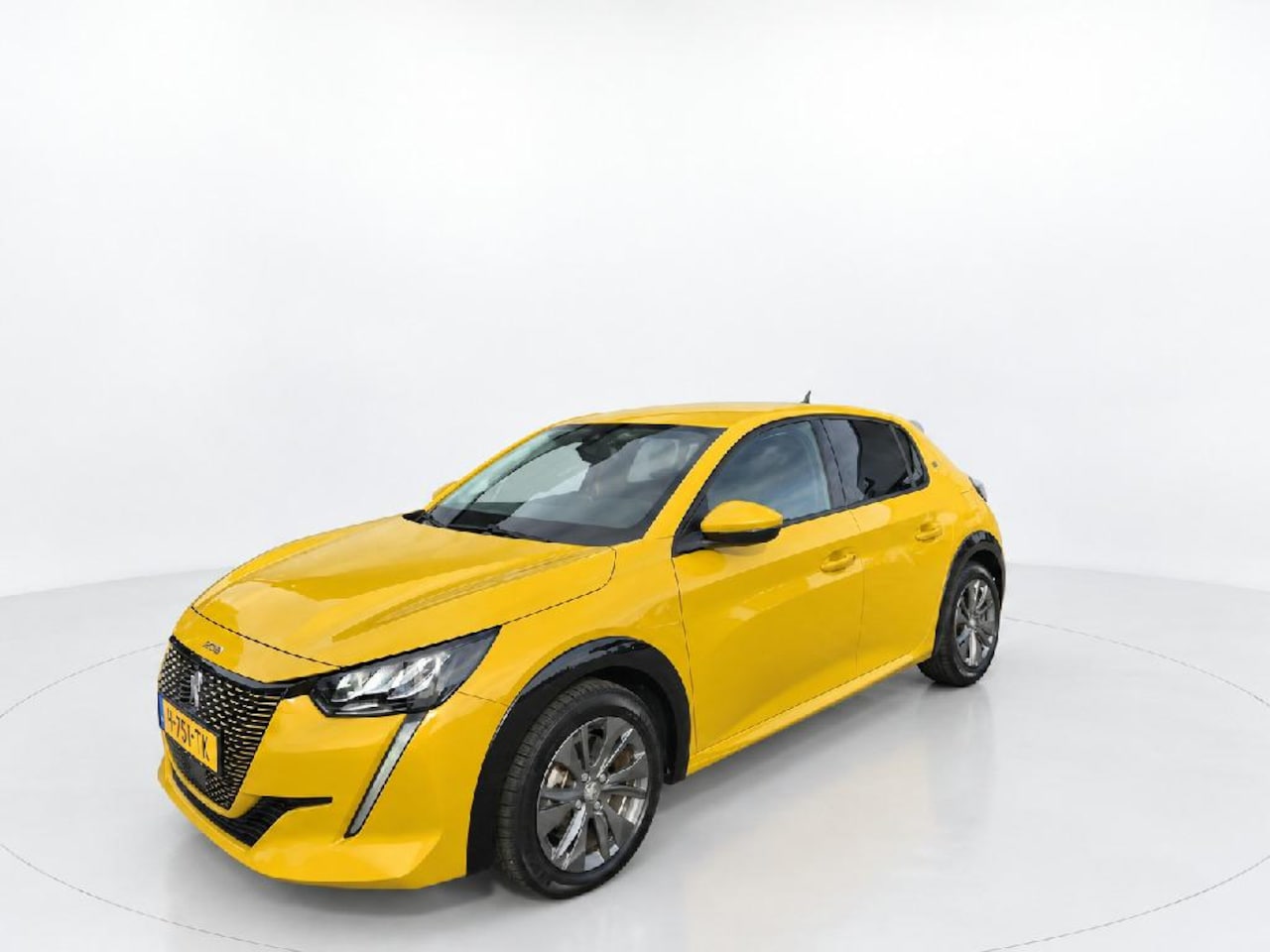 Peugeot e-208 - EV Allure Pack 50 kWh SOH 91% - AutoWereld.nl
