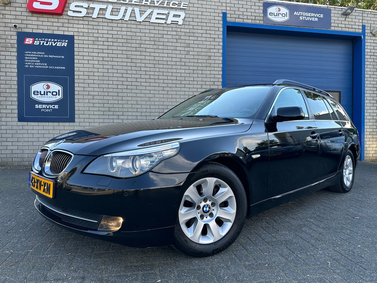BMW 5-serie Touring - 523i Business Line 523i Business Line - AutoWereld.nl