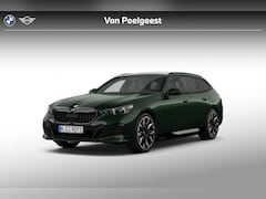 BMW 5-serie Touring - 550e xDrive | M Sportpakket Pro | Innovation Pack | Travel Pack | Comfort Pack | Trekhaak