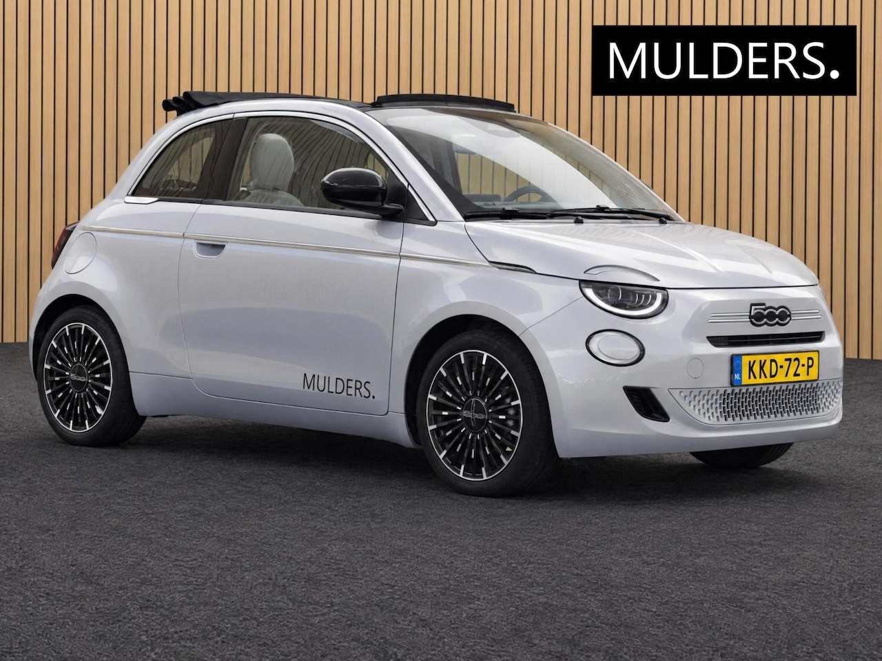 Fiat 500 C - 1.0 Hybrid La Prima | Navi / Camera / Climate - AutoWereld.nl