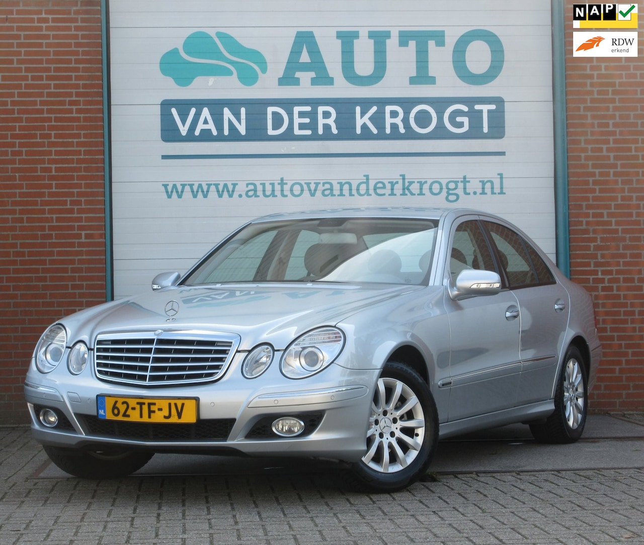 Mercedes-Benz E-klasse - 280 Elegance 280 Elegance, NL auto, Leer, Automaat, Clima, APK 9-27 - AutoWereld.nl