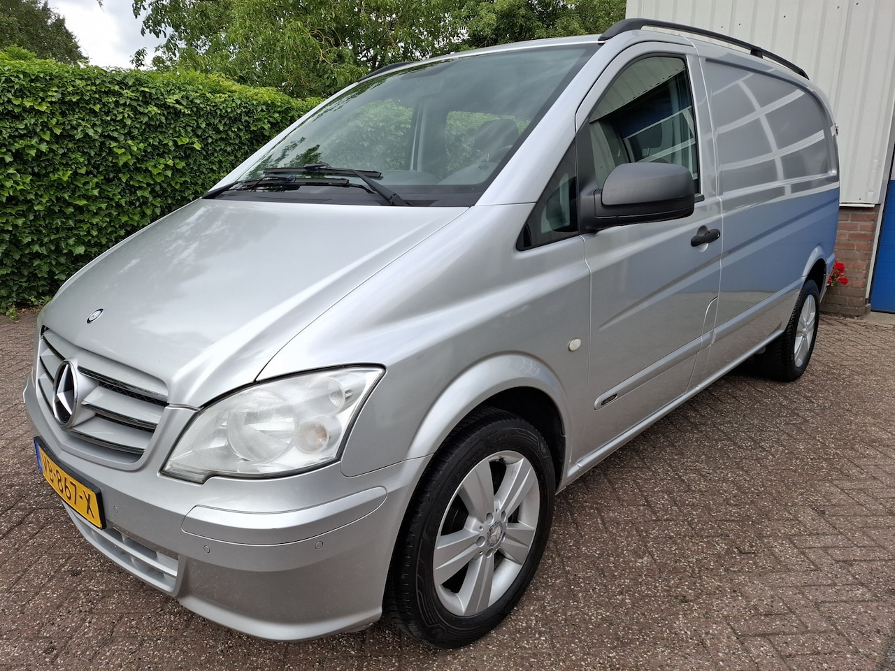 Mercedes-Benz Vito - 113CDI AUTOMAAT MARGE AIRCO/CRUISE/PDC/TREKHAAK 136PK - AutoWereld.nl