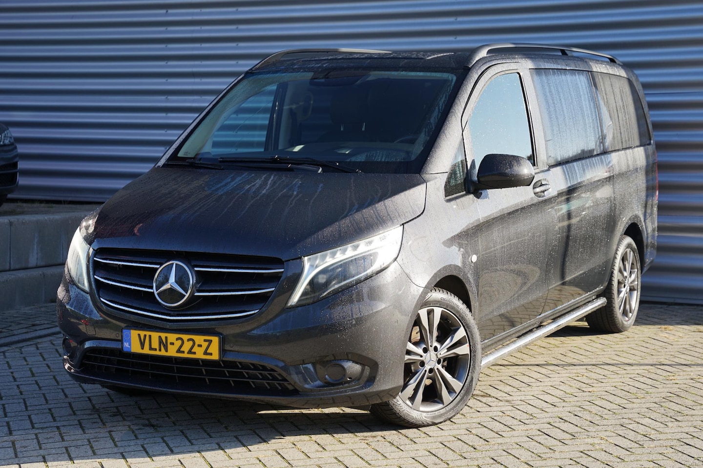 Mercedes-Benz Vito - 116 CDI 163PK L2 DC 5-zits Ecc Cruise Leer LED Carplay Trekhaak - AutoWereld.nl