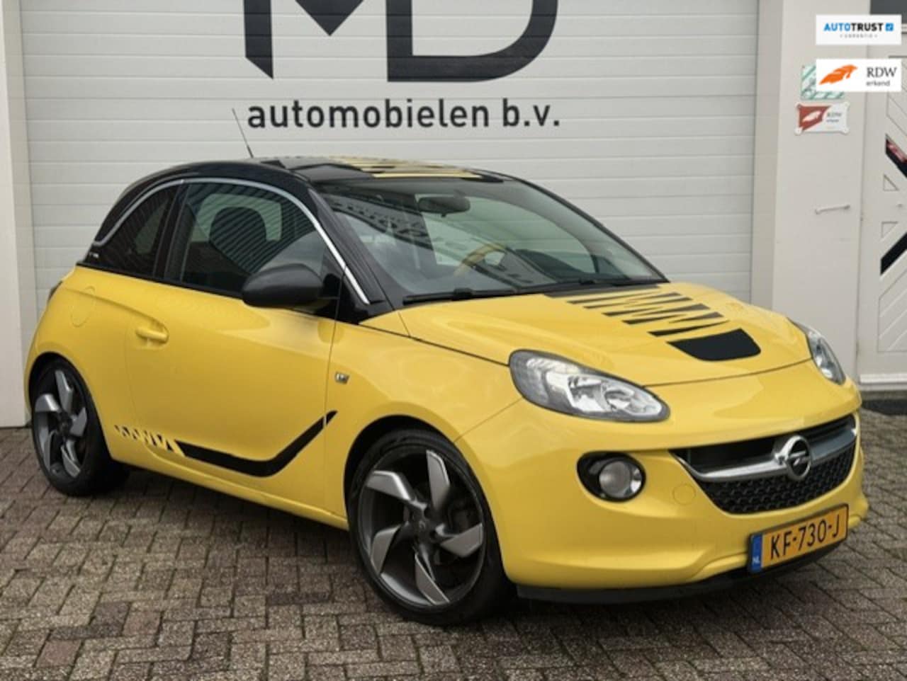 Opel ADAM - 1.4 Hardwell Edition - LED - Cruise - Climate -PDC - AutoWereld.nl